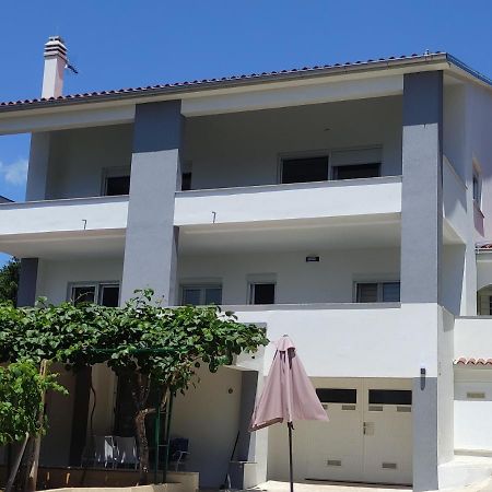 Apartman Emily, 6 Plus 2 Guests, Newly Refurbished Pula Buitenkant foto