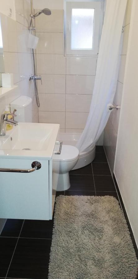 Apartman Emily, 6 Plus 2 Guests, Newly Refurbished Pula Buitenkant foto